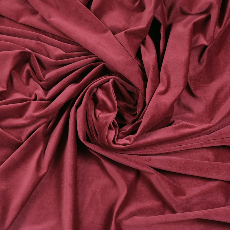 Draperie Velvet 50, Caressa, poliester, rosu, cu inele tip capsa, 135 x 245 cm